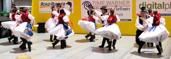 Csárdás Hungarian Dancers 2006